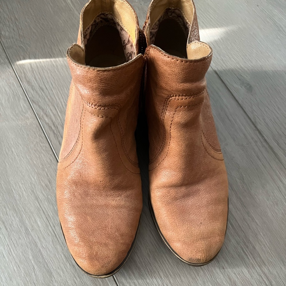Lucky Brand Leather Boots Women - Picture 5 of 8
